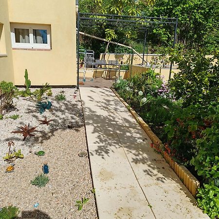 Appartement Aurore En Rez De Jardin Avec Parking Gratuit Vence Eksteriør billede