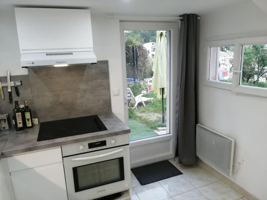 Appartement Aurore En Rez De Jardin Avec Parking Gratuit Vence Eksteriør billede