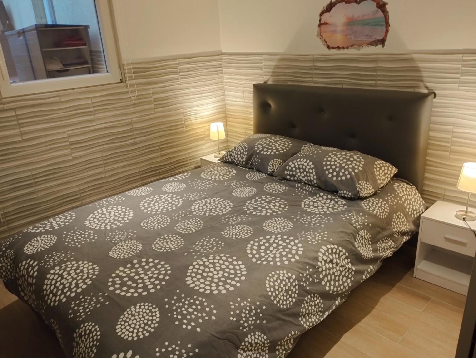 Appartement Aurore En Rez De Jardin Avec Parking Gratuit Vence Eksteriør billede